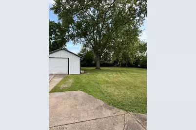 3426 33rd Street NE, Canton, OH 44705 - Photo 4