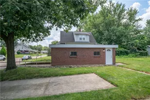 106 W Summit St, Alliance, OH 44601 - Photo 34