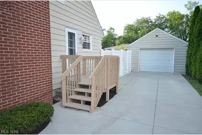 2527 Carson Road, Fairlawn, OH 44333 - Photo 8
