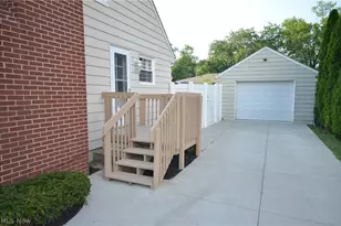 2527 Carson Rd, Fairlawn, OH 44333 - Photo 8
