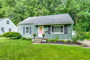 620 Woodside Dr, Kent, OH 44240 - Photo 2