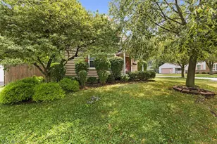 2407 27th St, Cuyahoga Falls, OH 44223 - Photo 4