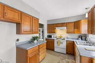 2407 27th St, Cuyahoga Falls, OH 44223 - Photo 16