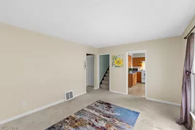 2407 27th Street, Cuyahoga Falls, OH 44223 - Photo 8