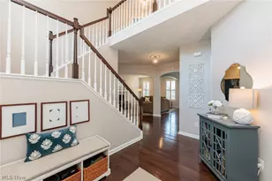 2436 Roxboro St, Avon, OH 44011 - Photo 2
