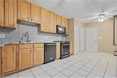 478 Kings Court, Copley, OH 44321 - Photo 10