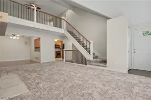 478 Kings Ct, Copley, OH 44321 - Photo 2