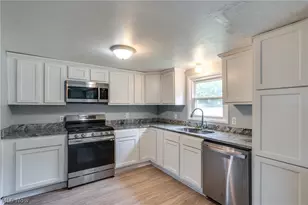 6285 Manchester Rd, Clinton, OH 44216 - Photo 10