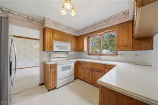 135 Seneca Trail SW, Hartville, OH 44632 - Photo 12