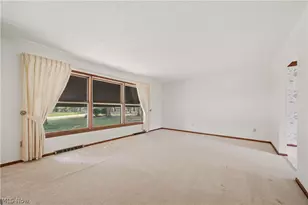 135 Seneca Trail SW, Hartville, OH 44632 - Photo 6