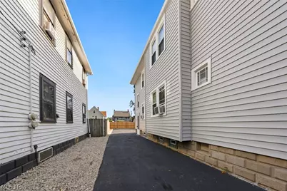 3904 Ardmore Avenue #UP, Loveland, OH 44109 - Photo 26