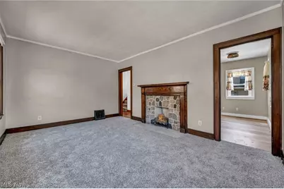 167 N Hazelwood Avenue, Youngstown, OH 44509 - Photo 4
