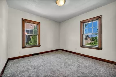 167 N Hazelwood Avenue, Youngstown, OH 44509 - Photo 16