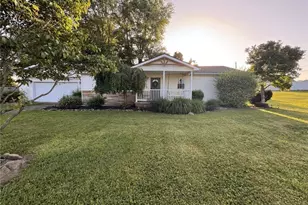 89 Beard St, Frazeysburg, OH 43822 - Photo 1