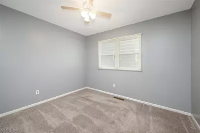 2455 Island Drive #B, Uniontown, OH 44685 - Photo 16