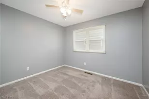2455 Island Dr, Uniontown, OH 44685 - Photo 16