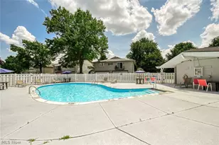 2455 Island Dr, Uniontown, OH 44685 - Photo 20