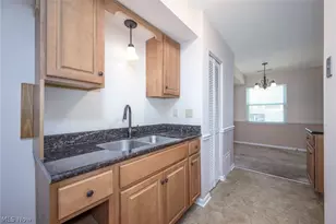 2455 Island Dr, Uniontown, OH 44685 - Photo 10