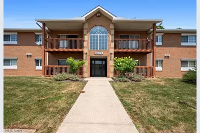 10391 Glenway Drive #202, Twinsburg, OH 44087 - Photo 1