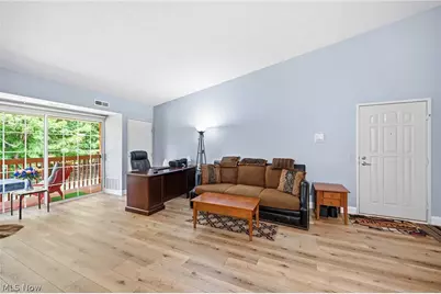 10391 Glenway Drive #202, Twinsburg, OH 44087 - Photo 4