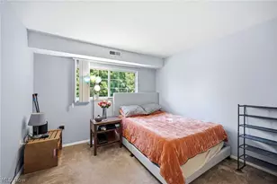 10391 Glenway Dr, Twinsburg, OH 44087 - Photo 12