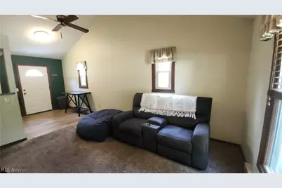 46103 New England Square #B, New Waterford, OH 44445 - Photo 10
