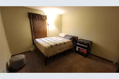 46103 New England Square #B, New Waterford, OH 44445 - Photo 12