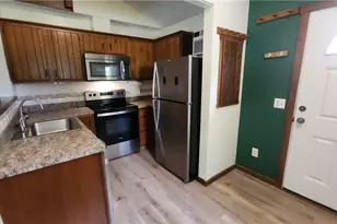 46103 New England Square, New Waterford, OH 44445 - Photo 6