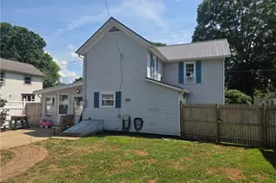620 Franklin Ave, Conesville, OH 43811 - Photo 32