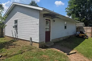 620 Franklin Ave, Conesville, OH 43811 - Photo 34