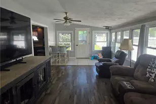 620 Franklin Ave, Conesville, OH 43811 - Photo 4