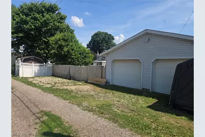 620 Franklin Avenue, Conesville, OH 43811 - Photo 14