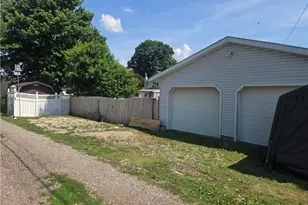 620 Franklin Ave, Conesville, OH 43811 - Photo 14