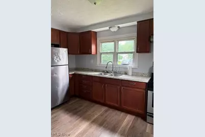 284 Fairfax Road, Vermilion, OH 44089 - Photo 8