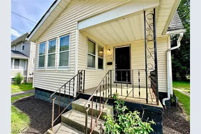 712 Lovers Lane, Akron, OH 44306 - Photo 2