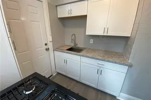 11713 Nelson Ct, Oakwood, OH 44107 - Photo 6