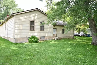 737 Porter Avenue, Campbell, OH 44405 - Photo 22