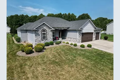 124 Cedars Drive, Poland, OH 44514 - Photo 2