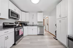1469 Chapman Ave, Madison, OH 44057 - Photo 2