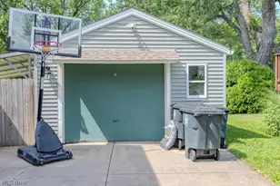 2255 Briner Ave, Akron, OH 44305 - Photo 32