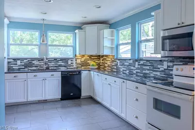 2255 Briner Avenue, Akron, OH 44305 - Photo 10