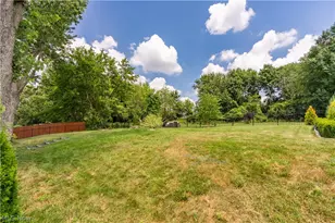 7328 Lake O'springs Ave NW, North Canton, OH 44720 - Photo 48