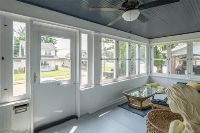 119 5th Street NE, North Canton, OH 44720 - Photo 2