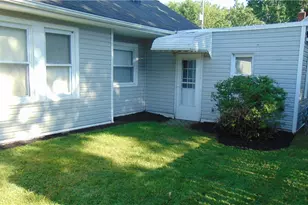 34090 Roberts Rd, Eastlake, OH 44095 - Photo 4