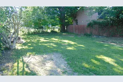 34090 Roberts Road, Eastlake, OH 44095 - Photo 6