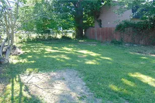 34090 Roberts Rd, Eastlake, OH 44095 - Photo 6
