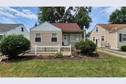 513 Henry Street, Elyria, OH 44035 - Photo 1