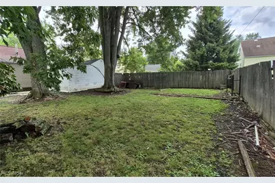 513 Henry Street, Elyria, OH 44035 - Photo 16