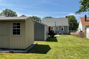 31910 Dickerson Rd, Willowick, OH 44095 - Photo 2