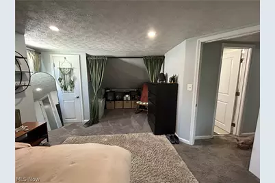 31910 Dickerson Road, Willowick, OH 44095 - Photo 12